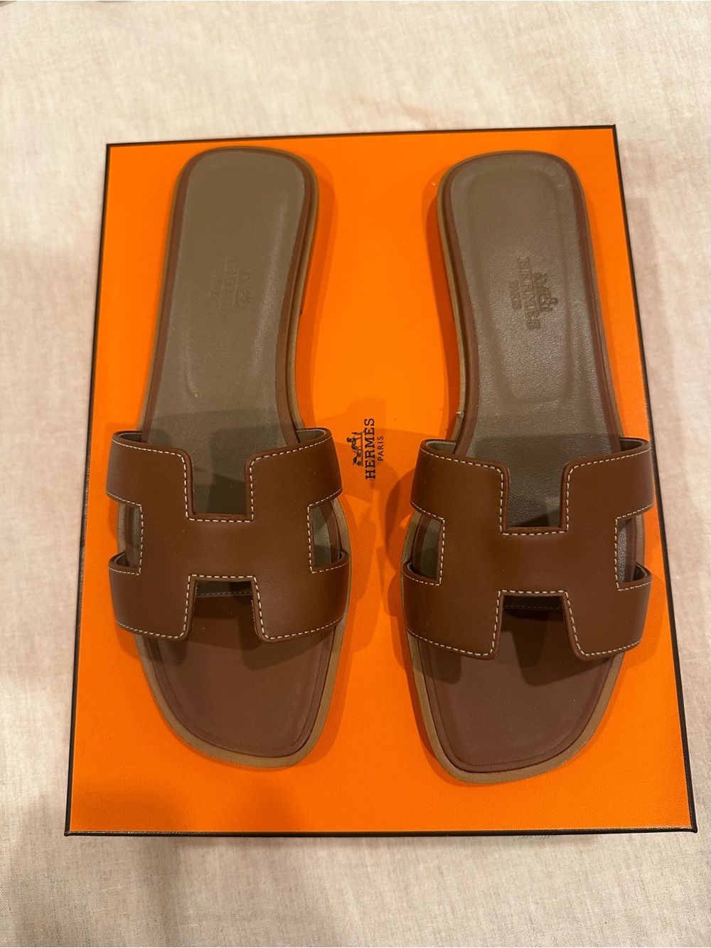 Hermes Brown Oran Slide Sandals - Women's - Picture 2 of 5